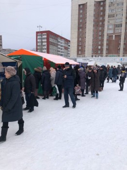 25 февраля прошли ярмарочные мероприятия на площади Химиков