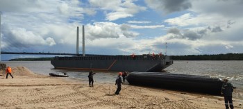 В Череповце судостроители спустили на воду седьмую баржу, сделанную по заказу компании «Шексна-Шиппинг»